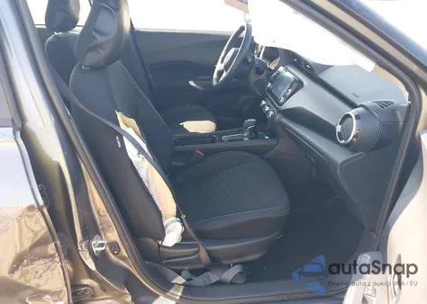 2023 Nissan Kicks Sv Xtronic Cvt z USA, uszkodzony, nr VIN 3N1CP5CV8PL566338